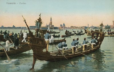 ヴェネツィアの運河での行列（カラー写真 作： Italian Photographer