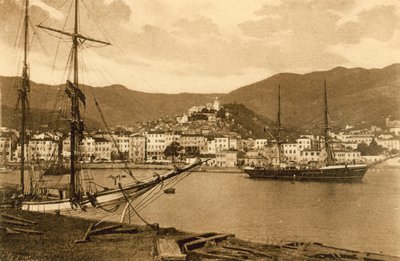 サンレモ、ザ・ハーバー（モノクロ写真 作： Italian Photographer