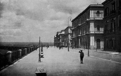 Taranto, Corso ai due mari（モノクロ写真 作： Italian Photographer