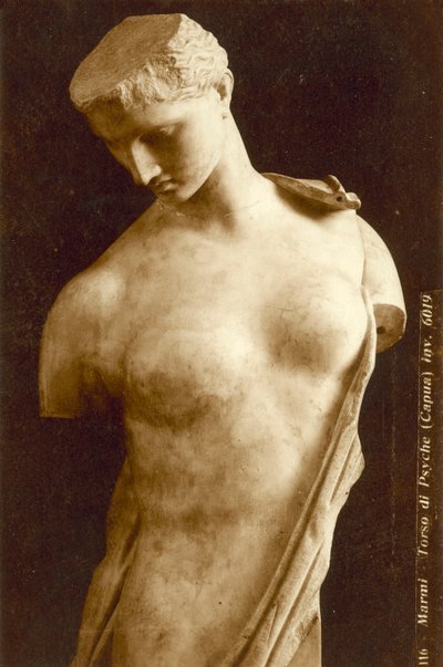 プシュケの胴 作： Italian Photographer