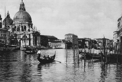 ベネチア、キエサ・デラ・サルーテ（モノクロ写真 作： Italian Photographer