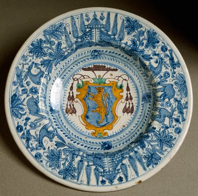 枢機卿の紋章。イタリア・デルタで制作された陶板。1620年頃 フィレンツェ、バルジェッロ美術館 作： Italian School