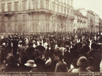 1898年5月6〜9日のミラノの暴動中に市民がババベカリス将軍の騎兵隊に挑む 作： Italian School