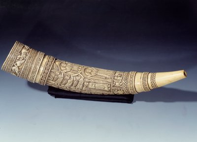メスのサン・アルヌール大修道院の象牙製オリーブ。威風堂々（栄光）のキリストと聖母。南イタリア製。11〜12世紀。日 0,64m パリ、国立中世博物館、テルム・ド・クリュニー 作： Italian School