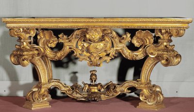 18世紀にジェノワ家の芸術家が製作した、金色の木で彫られたアルバートルの天板を持つ壁掛けテーブル 作： Italian School
