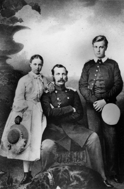 ロシアの皇帝アレクサンドル2世と娘のマリアと息子のアレクセイ、1863年 作： Ivan Fyodorovich Alexandrovsky