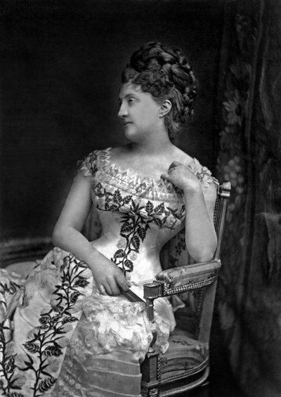 ルイーズ・マッサン フランス人女優 作： J. E. Tourtin