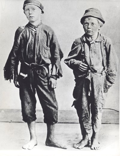 ニューヨークのストリート・アラブ人、1900年頃（モノクロ写真 作： Jacob August Riis