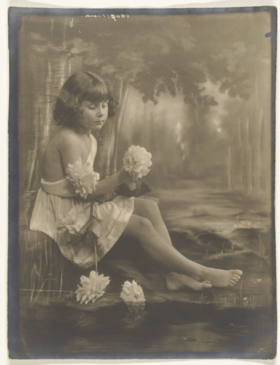 手に花の束を持つ裸足の少女の肖像画 作： Jacob Merkelbach
