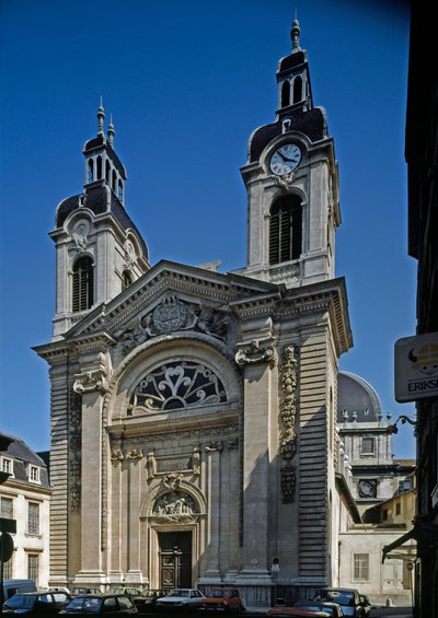 建築家ジャック・ジェルマン・スフロ(1713-1780)によって再設計されたホテル・デュー(12-13世紀)の礼拝堂の眺め。リヨン、ローヌ 作： Jacques Germain Soufflot