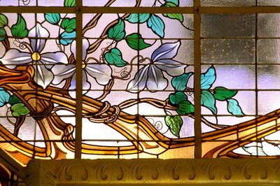 ナンシー（54部門）、アール・ヌーヴォー、「クレマタイトの森」（1901年）-詳細、ジャック・グルーバー（1870-1936年）によるステンドグラス、サン・ジョルジュ通りのクレディ・リヨネにて 作： Jacques Gruber