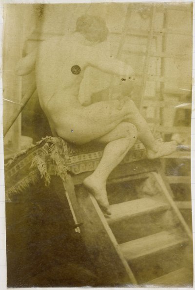 ジャック・ド・ラランのアトリエの階段に座って後ろから見た男性ヌードモデルの習作 作： Jacques Lalaing (attributed to)