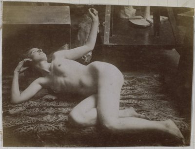 ジャック・ド・ラランのスタジオで、トラの皮の上に横たわる女性の裸体モデルの習作 作： Jacques Lalaing (attributed to)