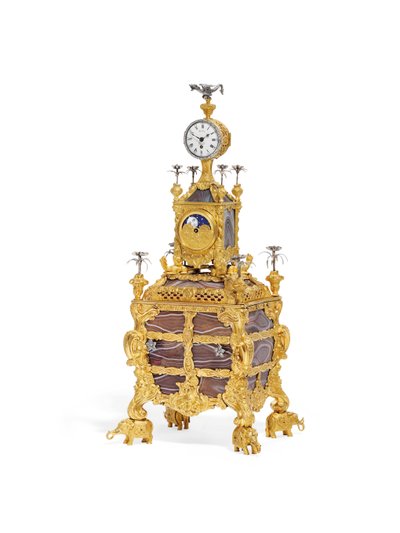 ジョージ3世ミュージカル時計卓上時計、1766年頃（オルモル、シルバー、瑪瑙）（1860年も参照） 作： James Cox