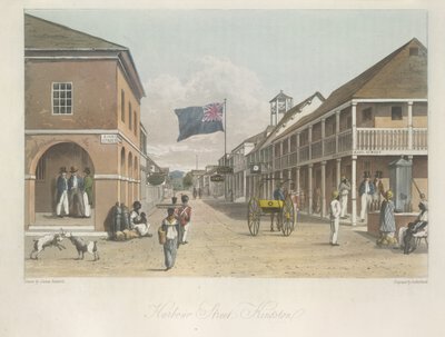 1820 年と 1821 年に作成された図面からの、ジャマイカ島の絵のように美しいツアーからのキングストン (東向き) のハーバー ストリートの眺め。 作： James Hakewill