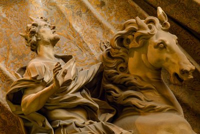 ローマ皇帝コンスタンティヌスは、バロック時代の芸術家ベルニンによって石彫で描かれている。 作： James L Stanfield