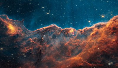 カリーナ星雲ジェット（NIRCam狭帯域フィルターコンパス画像）注釈なし 作： James Webb Space Telescope (NASA)