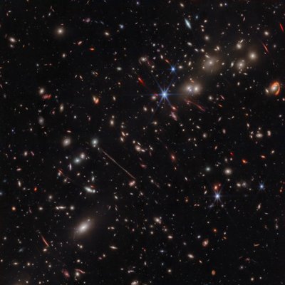 エル・ゴルド（NIRCam画像） 作： James Webb Space Telescope (NASA)