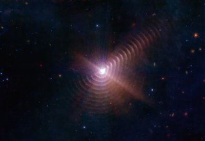 ウルフ・レイエ140（MIRI） 作： James Webb Space Telescope (NASA)