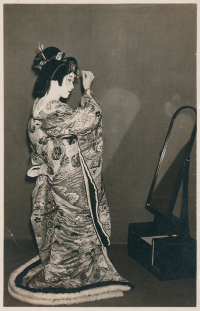 着物姿の女性 作： Japanese Photographer