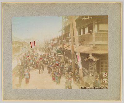 大阪・道頓堀通り（手彩色のモノクロ写真 作： Japanese Photographer