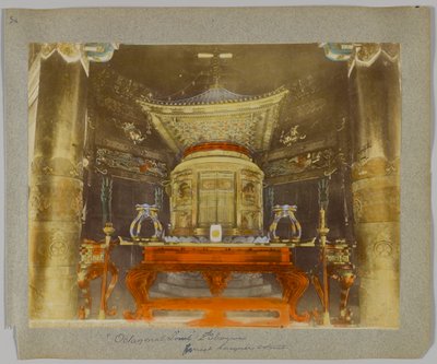 東京・芝公園 二代将軍家光の八角墓（手彩色白黒写真 作： Japanese Photographer