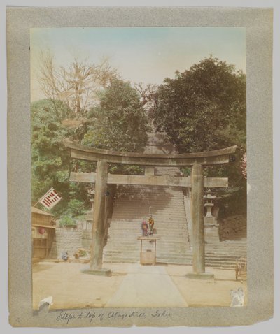 東京・愛宕山の頂上への階段（手彩色のモノクロ写真 作： Japanese Photographer