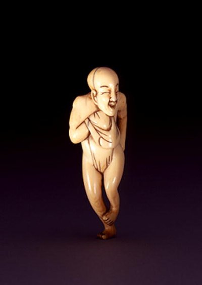 馬面童子の根付 大阪府下、1800～20年頃（象牙）（193635年も参照） 作： Japanese School