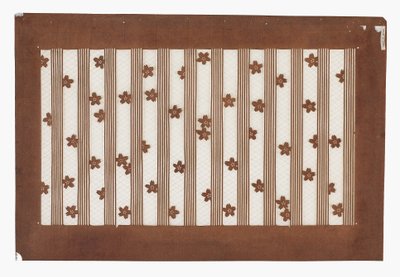 紙ステンシル（型紙）、19世紀後半（柿汁と絹糸で処理した桑樹皮紙） 作： Japanese School