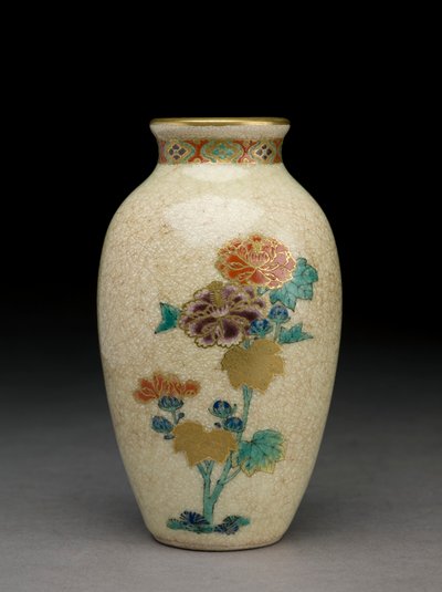19世紀後半 薩摩切子に色絵の花瓶 作： Japanese School