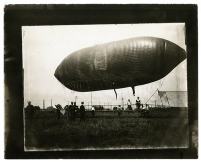 飛行船 "カリフォルニア・アロー" 作： Jessie Tarbox Beals