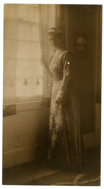 アリス・スティーブンス、バート州ウィンザー、1905-40年頃（ゼラチンシルバー写真 作： Jessie Tarbox Beals