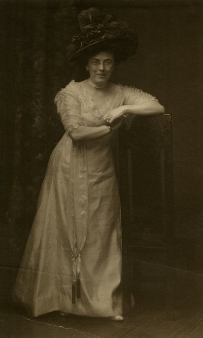ビールズの自画像、1905年から40年頃（ゼラチンシルバー写真 作： Jessie Tarbox Beals