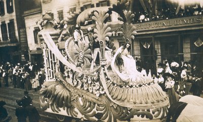 ニューオーリンズ、マルディグラ、1905年頃 作： Jessie Tarbox Beals