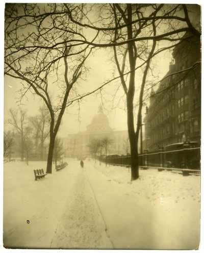 嵐の中の州議会議事堂（アメリカ・ボストン） 1902-10年頃（ゼラチンシルバー写真 作： Jessie Tarbox Beals