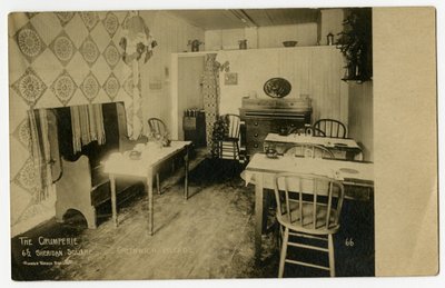 The Crumperie, 6 1/2 Sheridan Square, Greenwich Village, New York, USA, c.1917-19 (ゼラチンシルバー写真) 作： Jessie Tarbox Beals
