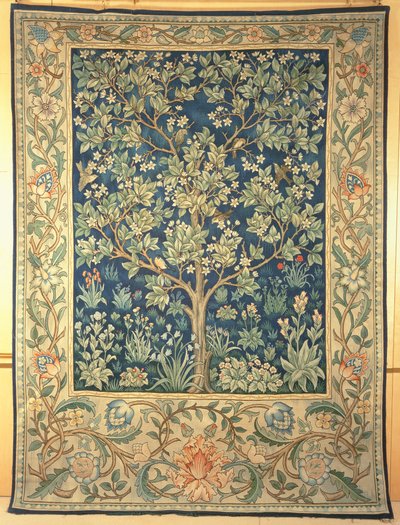 ウィリアムモリス社用に作られたツリーポルティエールタペストリー、1909年頃 作： John Henry Dearle