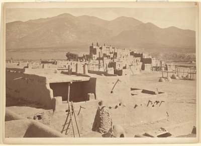ニューメキシコ州ノース・タオス・プエブロ 作： John K. Hillers