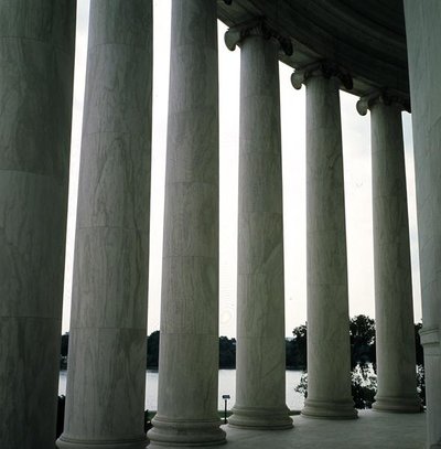 1938-43年に建設されたコロネードの詳細（写真 作： John Russell Pope