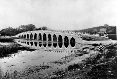 中国、橋、1870年頃（写真 作： John Thomson