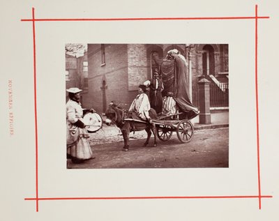 11月のエフィジー、1877年 作： John Thomson