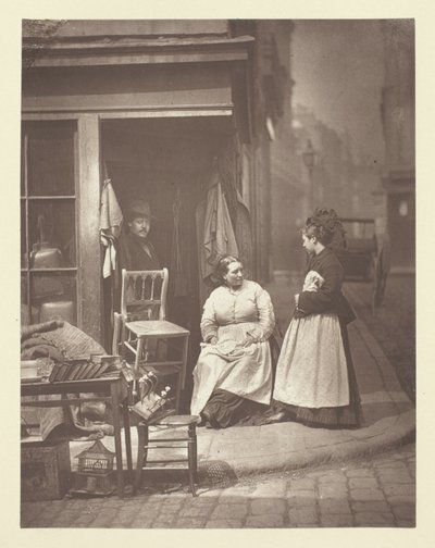 古い家具 作： John Thomson