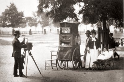 1877年、J。トムソンとアドルフスミスによる「ロンドンのストリートライフ」からの雇用を待つ 作： John Thomson