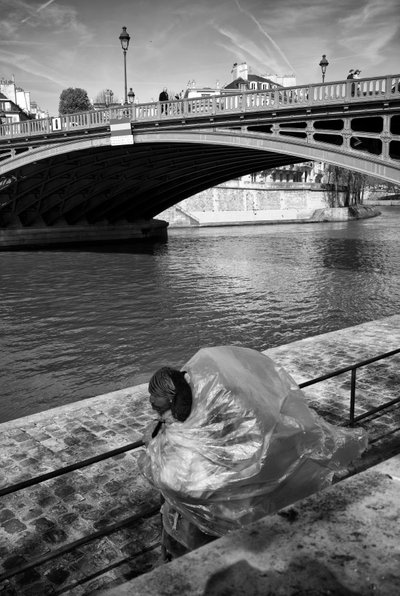 2022年、春のパリ（写真） 作： Jon Nicholson