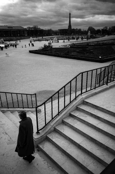 2022年、春のパリ（写真） 作： Jon Nicholson