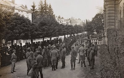 アルバム "Meine weltkriegs - Erinnerungen South-West Front (Carinthia, Italien, South Tyrol) (私の世界大戦-南西戦線の記憶（カリンシア、イタリア、トレンティーノ・アルト・アディジェ）1915年3月31日-1918年11月19日 - Josef Zohles Wien ": 多くの捕虜を抱えた兵士たち。 作： Josef Zohles
