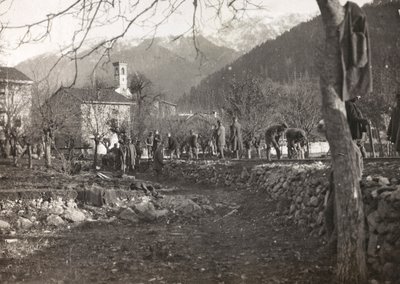 アルバム「Meine weltkriegs - Erinnerungen South-West Front (Carinthia, Italien, South Tyrol) (私の世界の戦争-南西戦線の思い出（カリンシア、イタリア、トレンティーノ・アルト・アディジェ）1915/03/1915-12/11/1918 - Josef Zohles Wien ": 兵士たちがコ 作： Josef Zohles