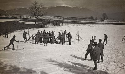 アルバム "Meine weltkriegs - Erinnerungen South-West Front (Carinthia, Italien, South Tyrol) (私の世界大戦-南西戦線の思い出（カリンシア、イタリア、トレンティーノ・アルト・アディジェ）1915年3月31日-1918年11月19日 - Josef Zohles Wien ": スキーを履いた兵士たち（モノクロ写真 作： Josef Zohles