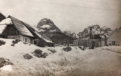 アルバム「Meine weltkriegs - Erinnerungen South-West Front (Carinthia, Italien, South Tyrol) (私の世界大戦-南西戦線の記憶（カリンシア、イタリア、トレンティーノ・アルト・アディジェ）1915/03/1931-12/11/1918 - Josef Zohles Wien」：Cave del Predil（b/）の風景。 作： Josef Zohles