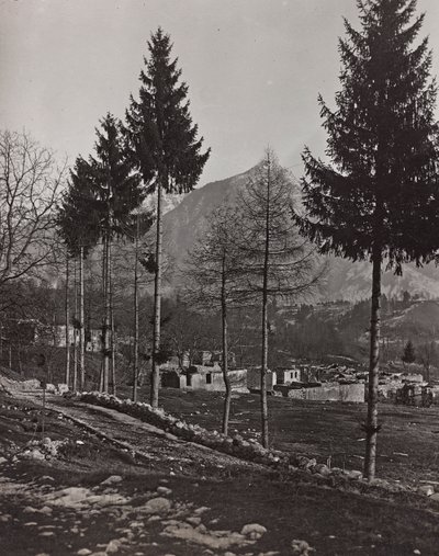 アルバム "Meine weltkriegs - Erinnerungen South-West Front (Carinthia, Italien, South Tyrol) (私の世界大戦-南西戦線の記憶（カリンシア、イタリア、トレンティーノ・アルト・アディジェ）1915/03/1931-12/11/1918 - Josef Zohles Wien ": Plicznaの瓦礫（モノクロ写真）。 作： Josef Zohles